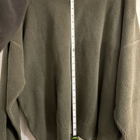 Eddie Bauer Olive Green Knit Sweater - Picture 4 of 6